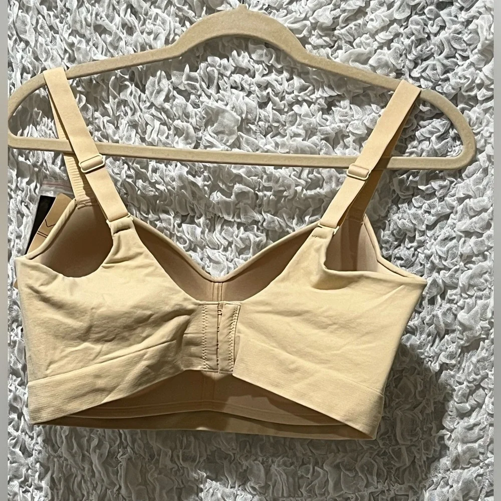 TRUEKIND SUPPORTIVE COMFORT, WIRELESS SHAPING BRA, COLOR CHAI SIZE XL